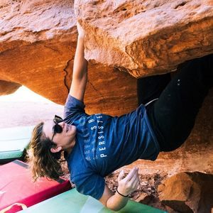 Meet your Posher, Kira